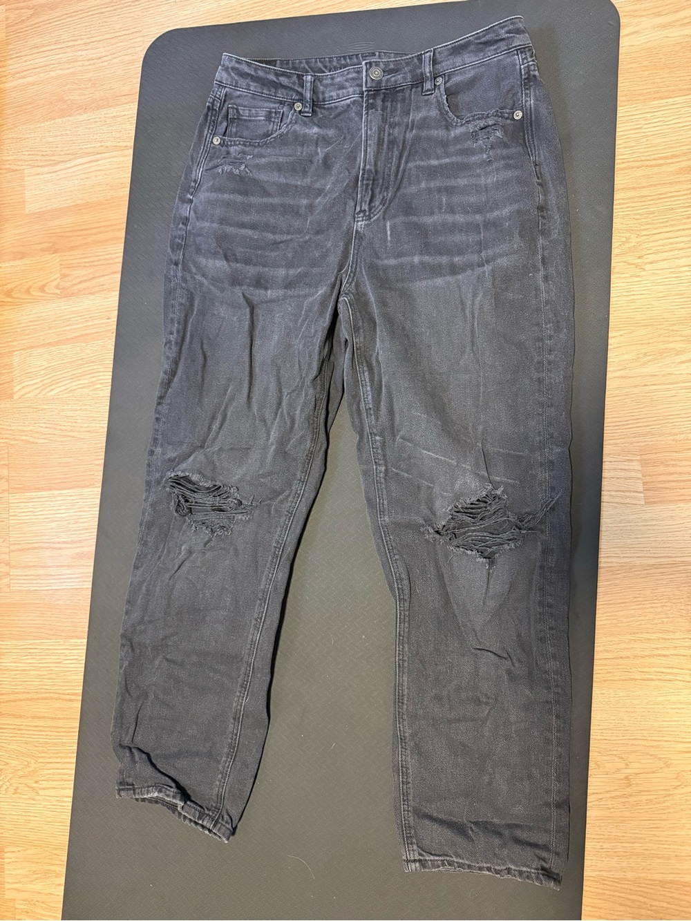 American Eagle Outfitters Womens Black Distressed Relaxed Jeans